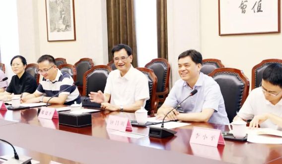 海南省委常委、統戰部部長熊建平考察尊龍凱時集團